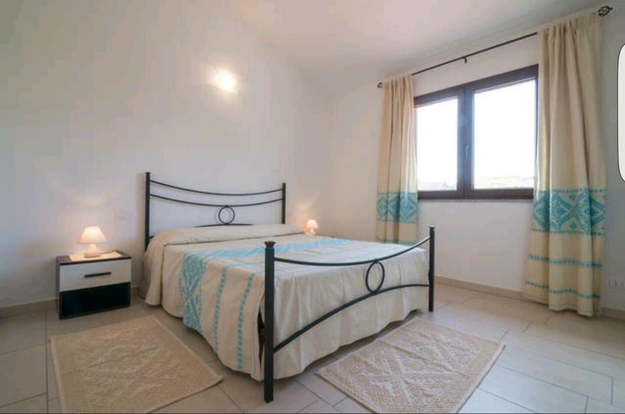 Il Girasole Bed and Breakfast Domus De Maria Eksteriør billede