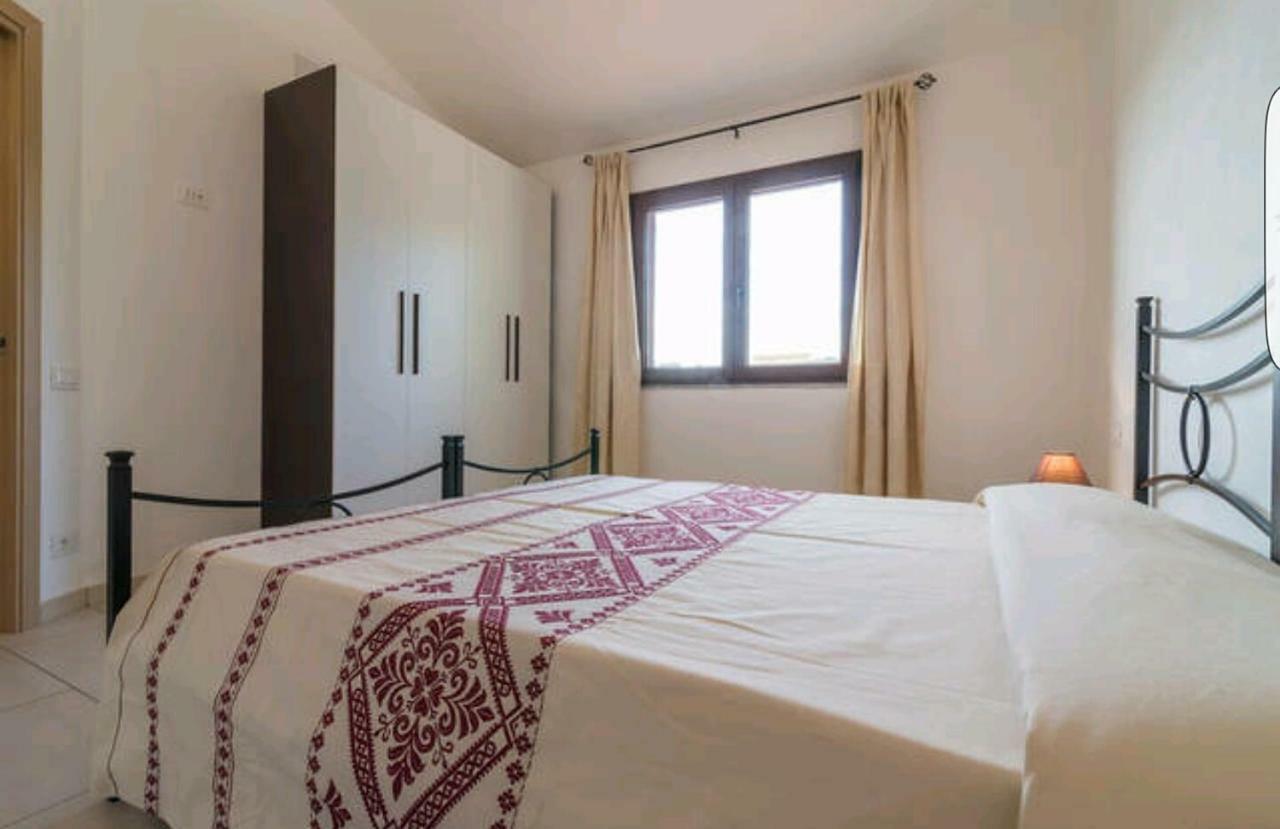 Il Girasole Bed and Breakfast Domus De Maria Eksteriør billede
