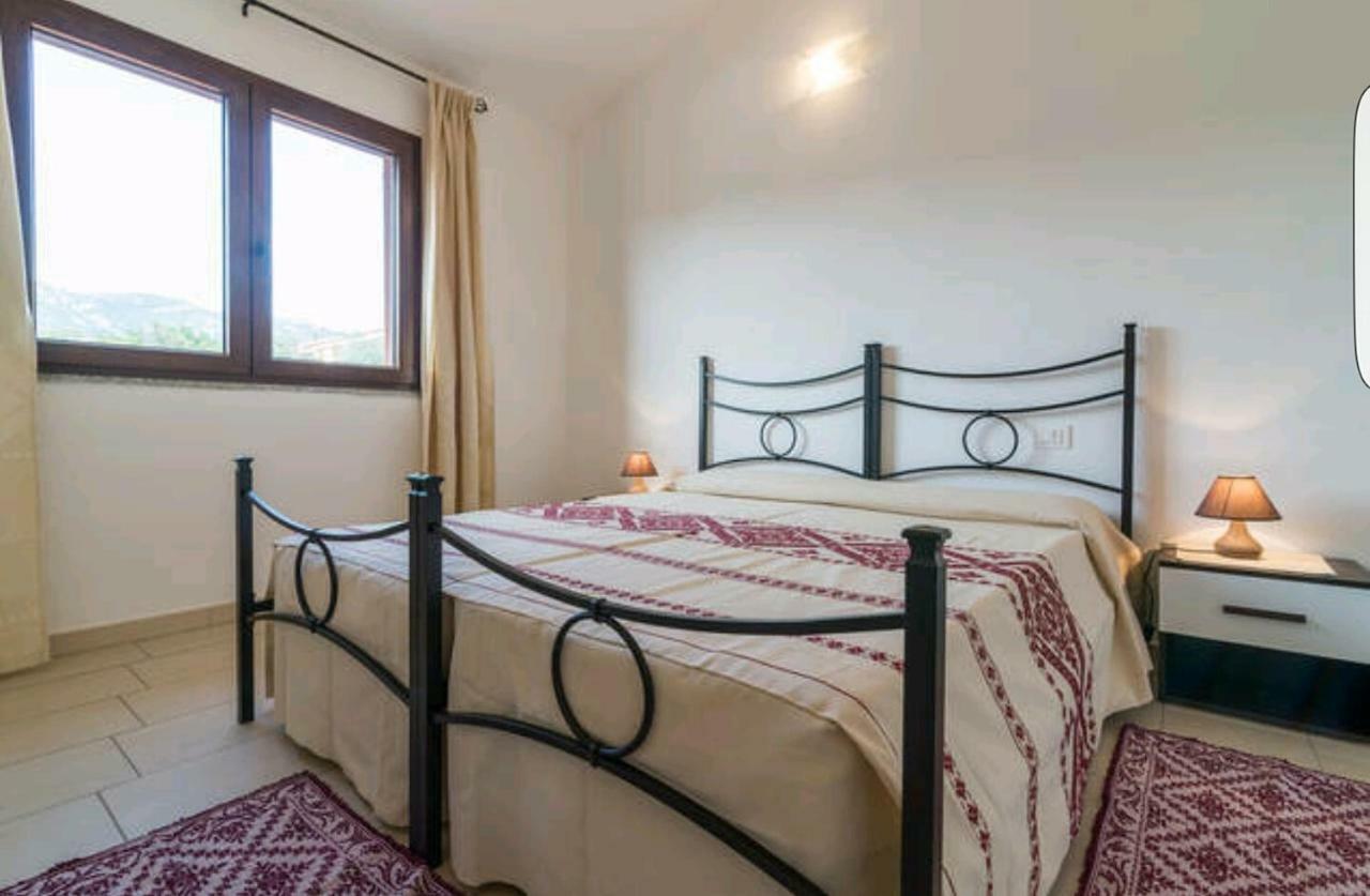 Il Girasole Bed and Breakfast Domus De Maria Eksteriør billede